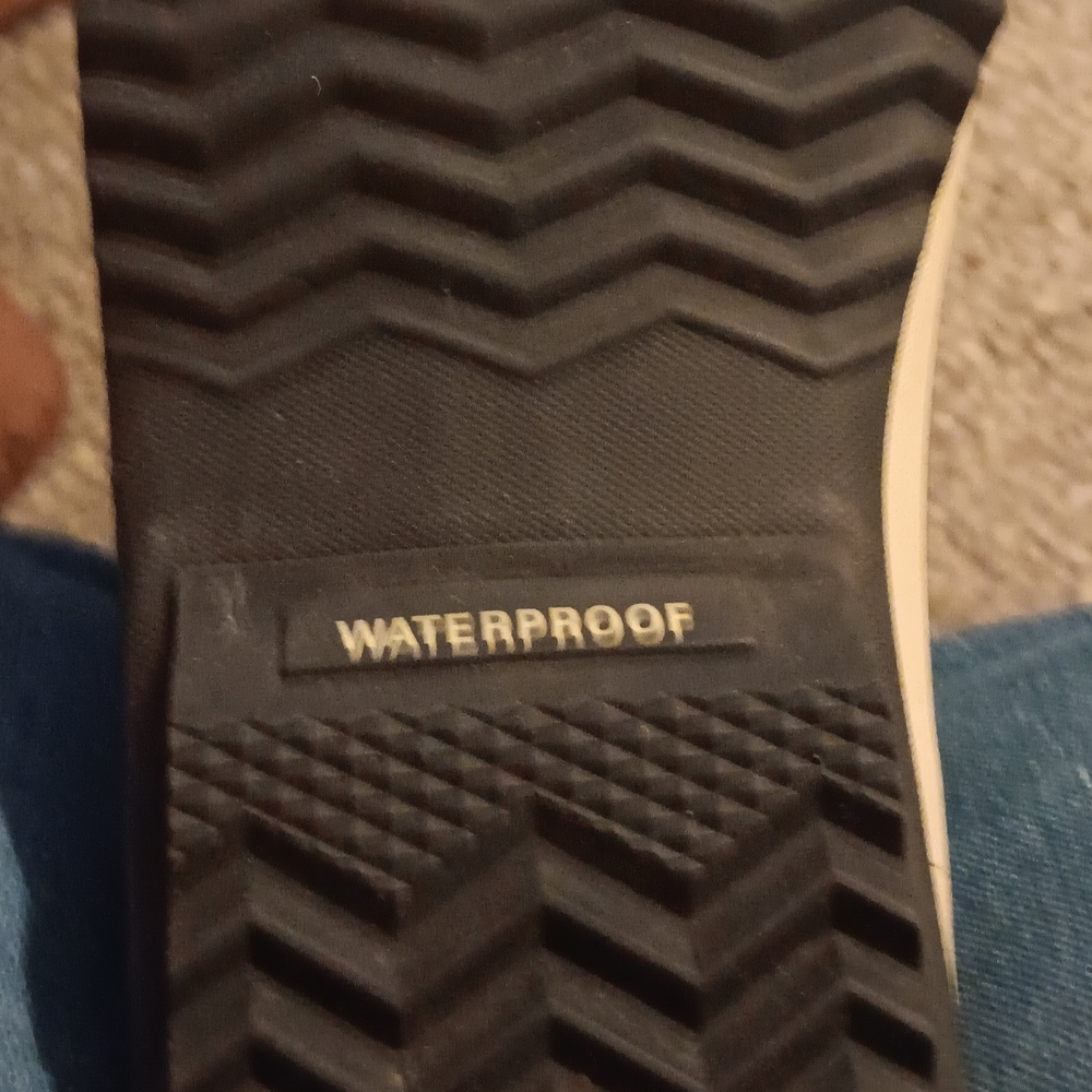 Sorel Black and Gray Lace Up Boots - Picture 10 of 13